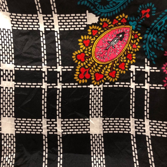 VINTAGE 1980s Diane Von Furstenberg Silk Scarf - Picture 3 of 10